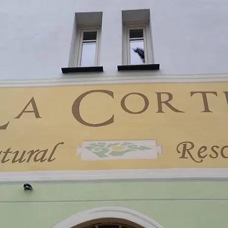 Affittacamere La Corte Natural *